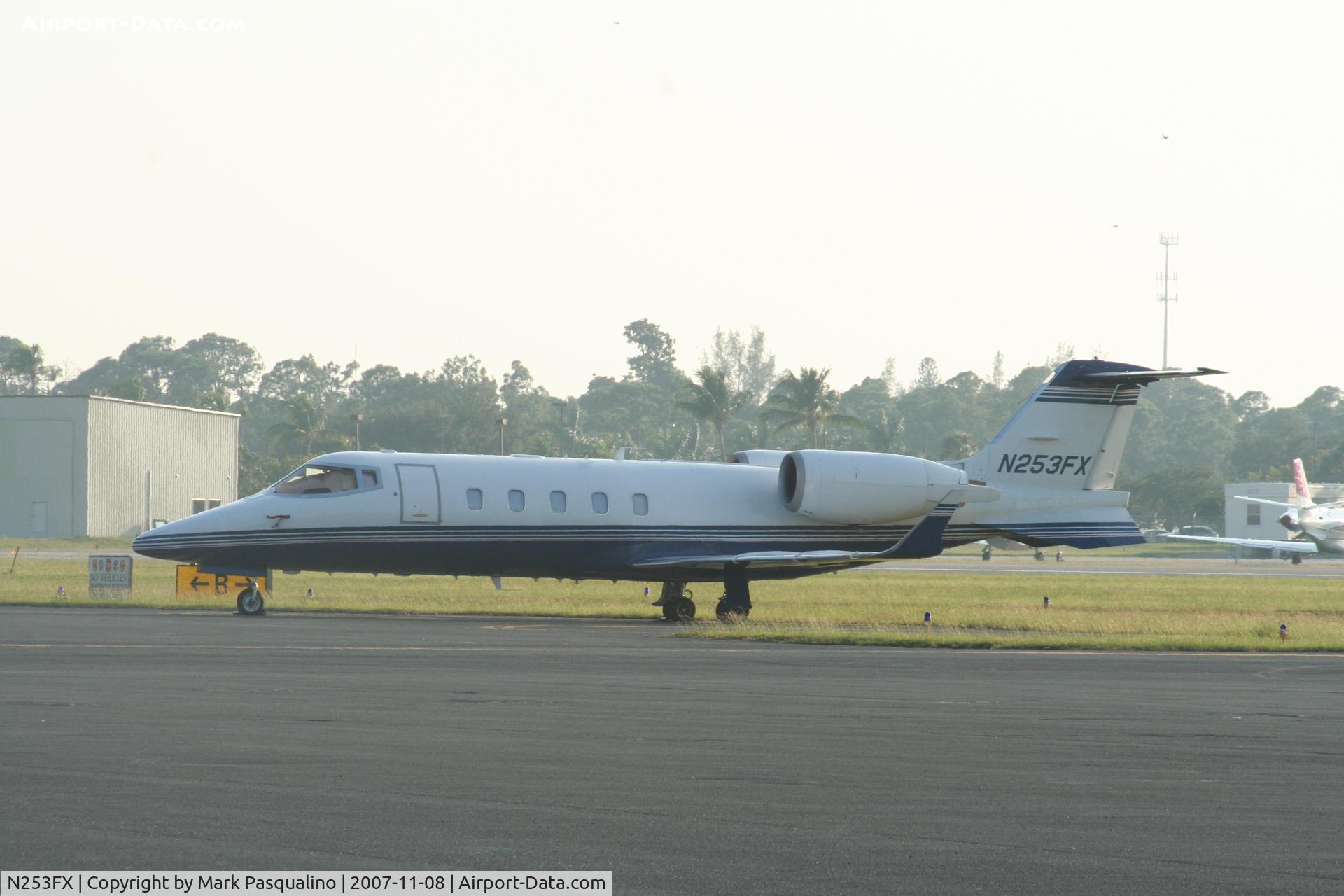 N253FX, 2001 Learjet 60 C/N 241, Learjet 60