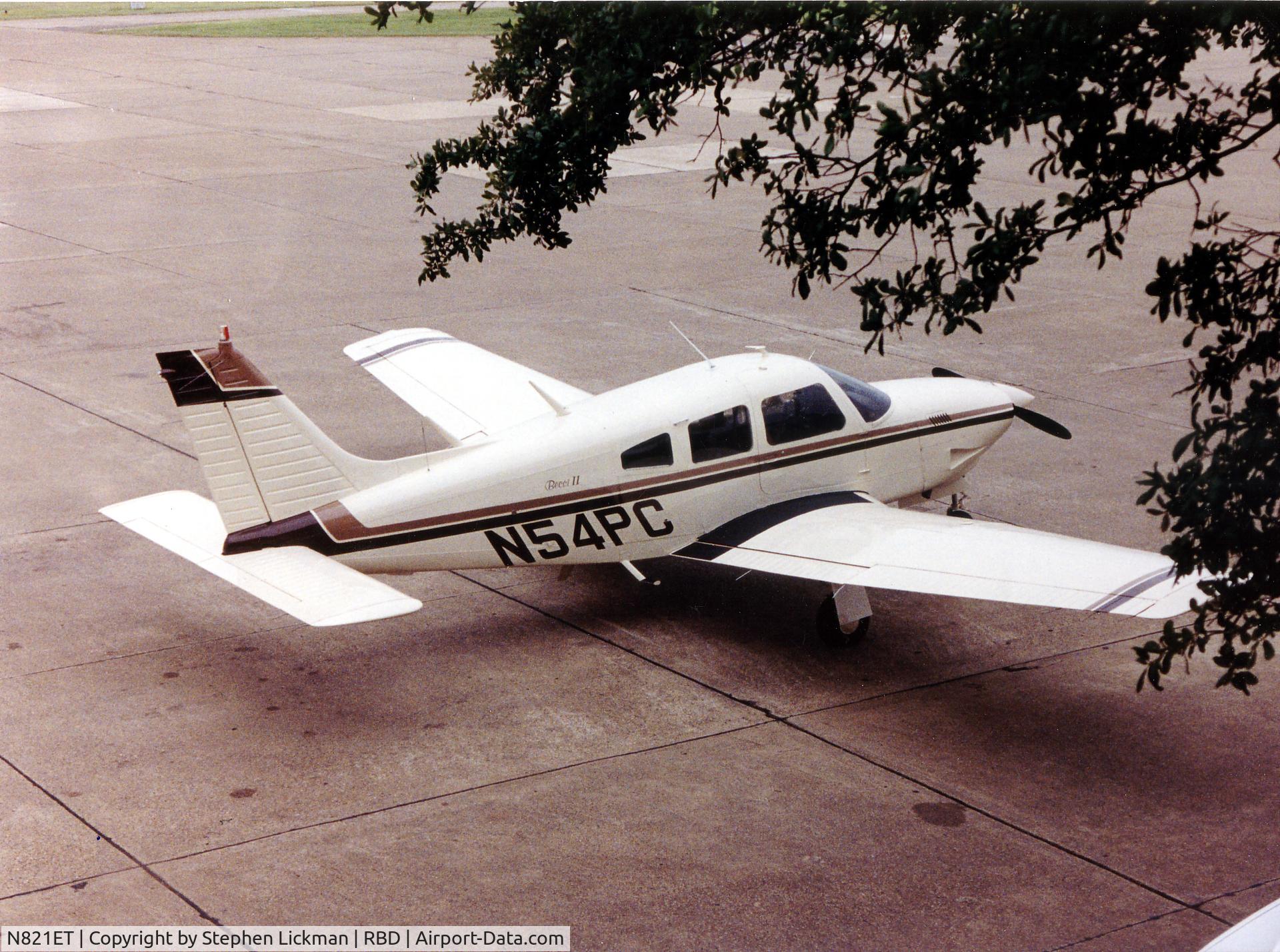 N821ET, Piper PA-28R-201T Cherokee Arrow III C/N 28R-7703147, Cover of PIPER MAGAZINE and all Pipers from 1933-1993
