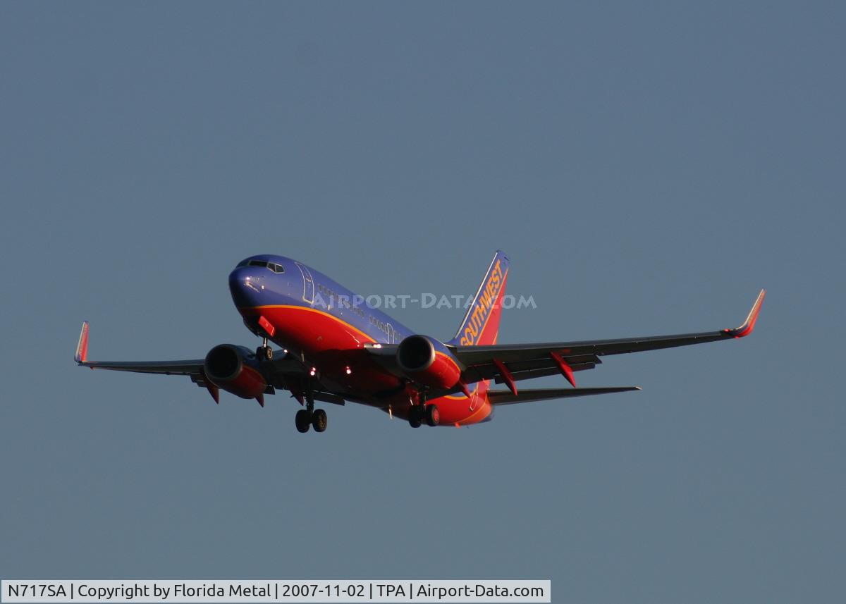 N717SA, 1998 Boeing 737-7H4 C/N 27851, Southwest