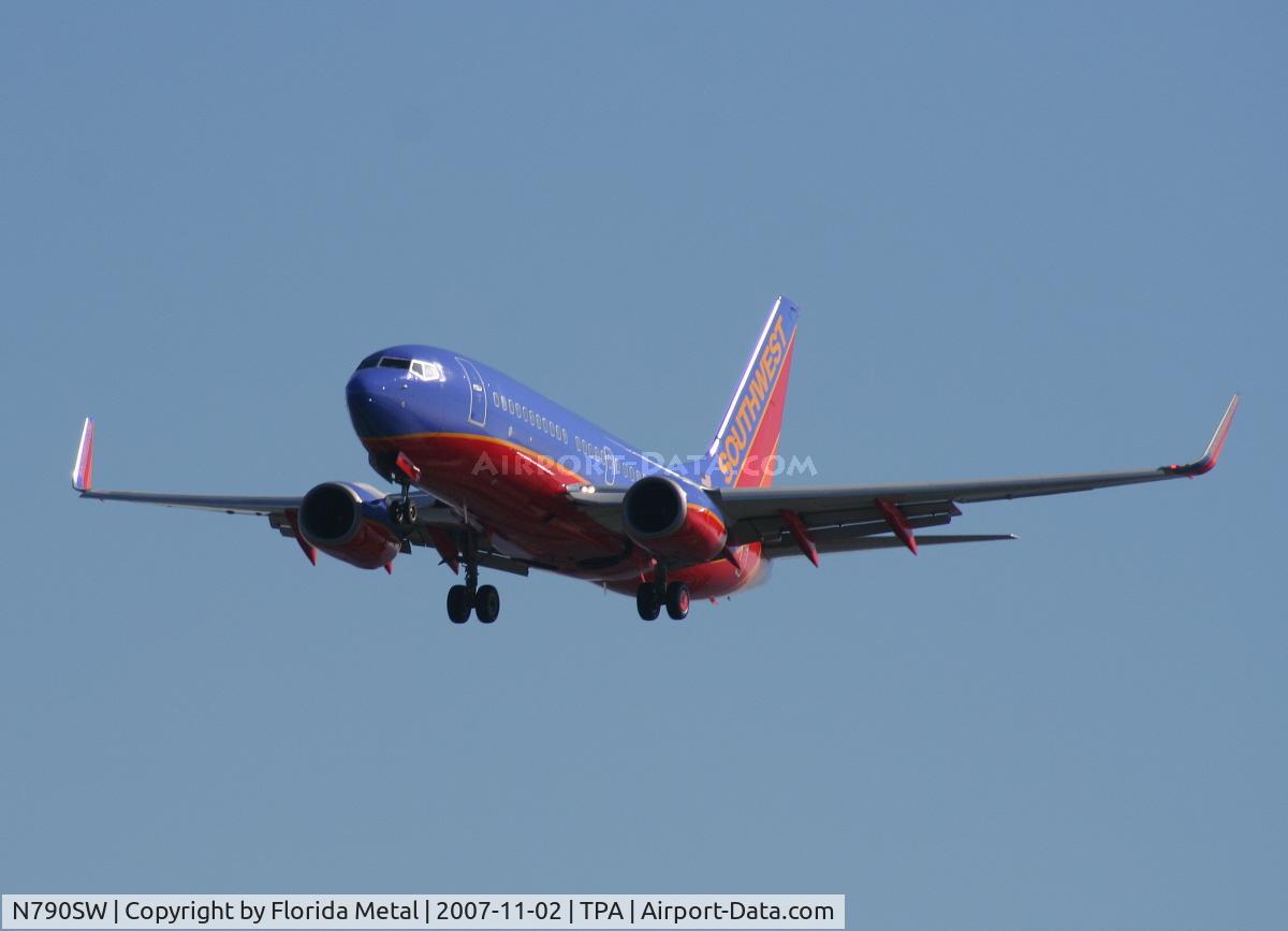 N790SW, 2000 Boeing 737-7H4 C/N 30604, Southwest