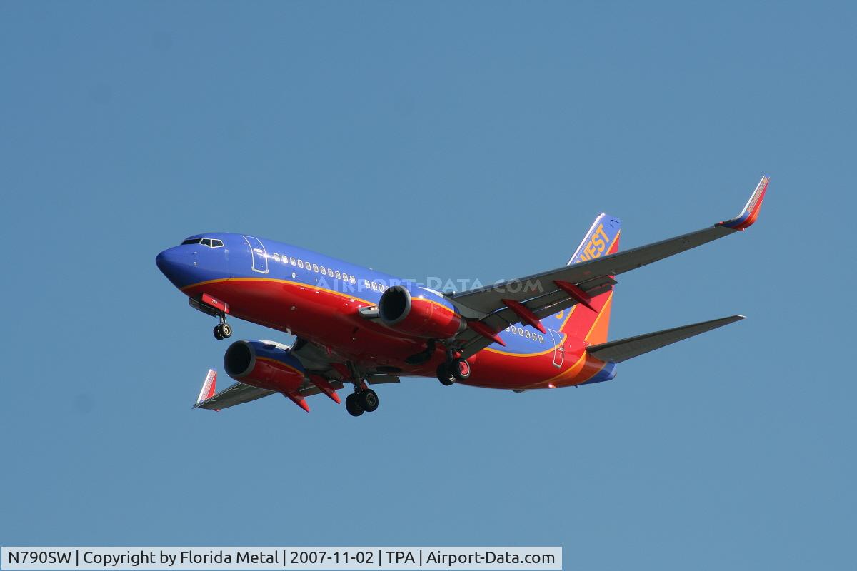 N790SW, 2000 Boeing 737-7H4 C/N 30604, Southwest