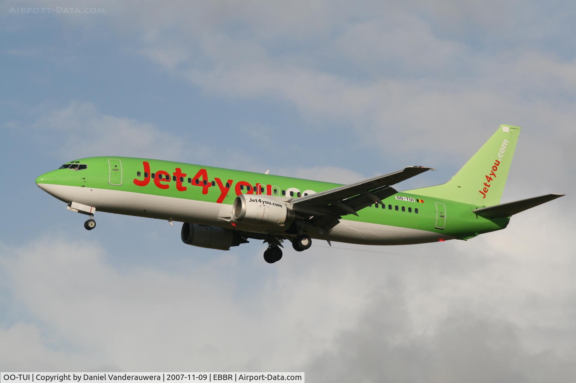 OO-TUI, 1989 Boeing 737-4K5 C/N 24125, new livery