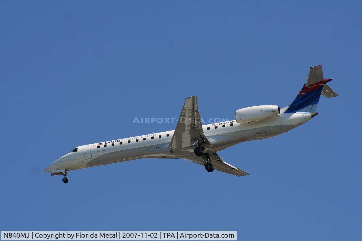 N840MJ, 2001 Embraer ERJ-145LR (EMB-145LR) C/N 145429, Delta Connection