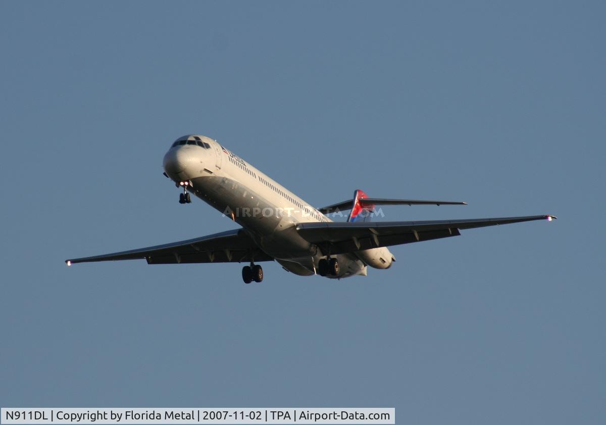 N911DL, 1987 McDonnell Douglas MD-88 C/N 49542, Delta