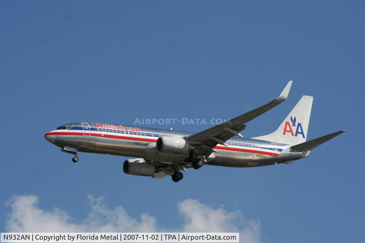 N932AN, 2000 Boeing 737-823 C/N 29530, American