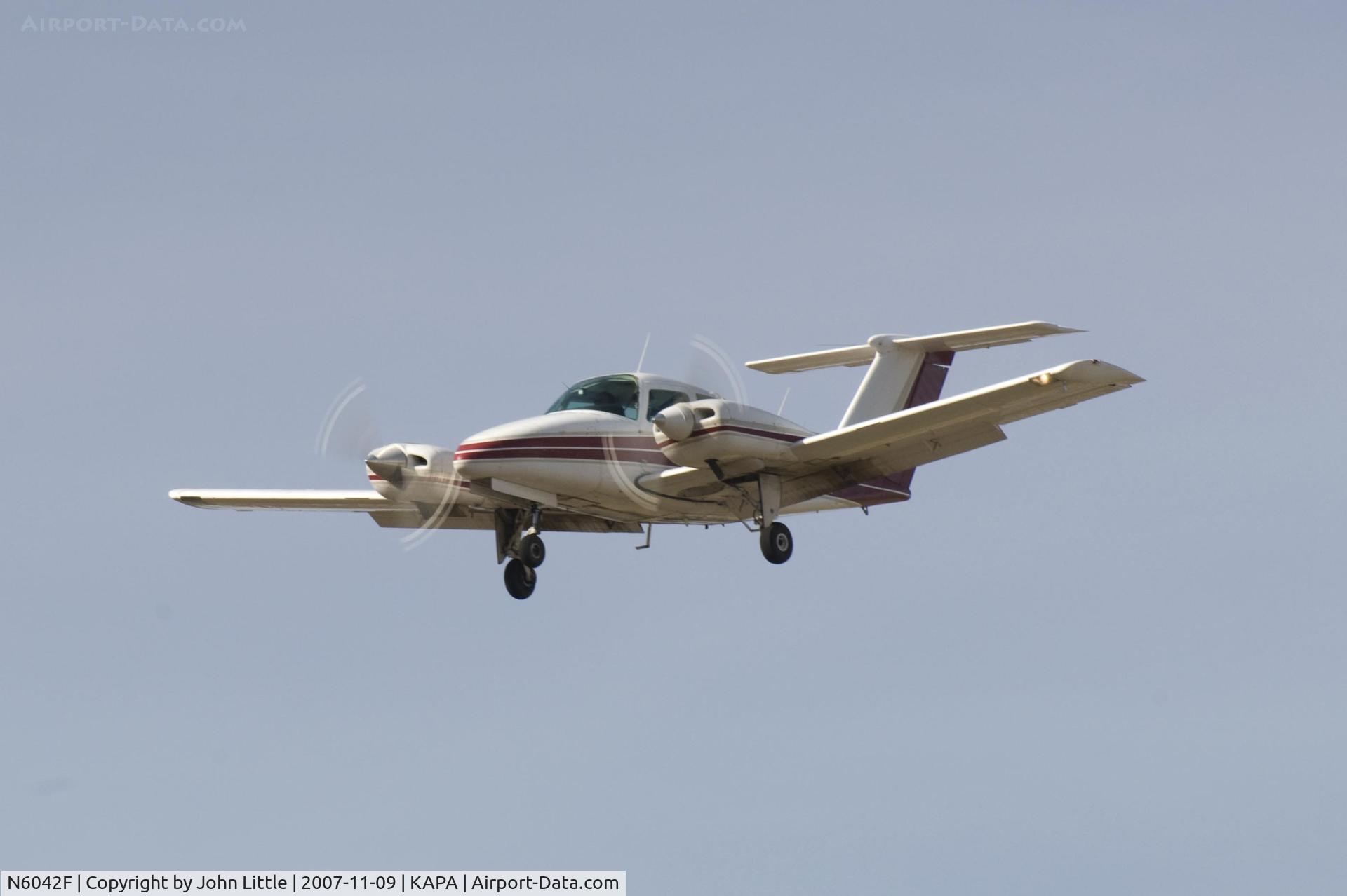 N6042F, 1979 Beech 76 Duchess C/N ME-176, Approach to 17L