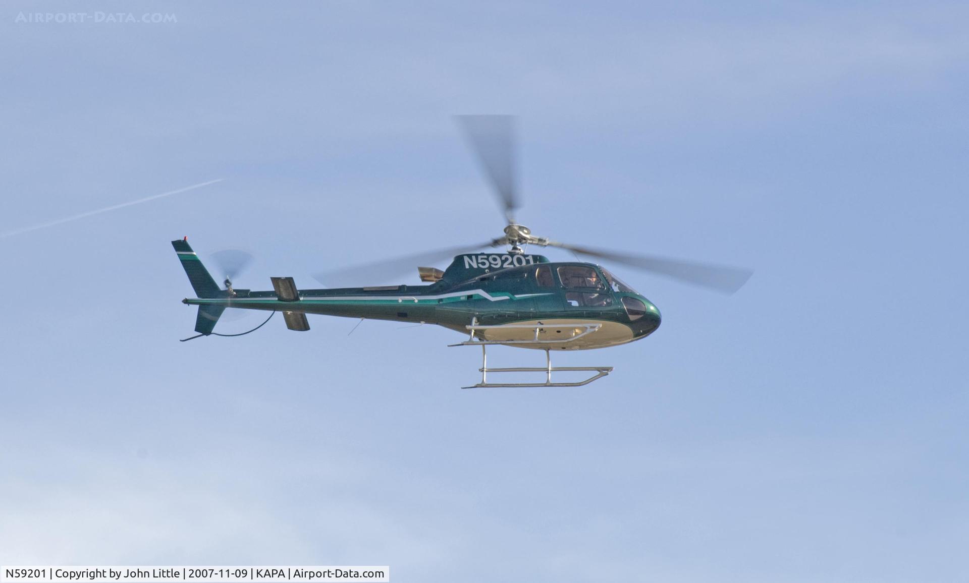 N59201, 2004 Eurocopter AS-350B-3 Ecureuil Ecureuil C/N 3853, Approach to North Ramp