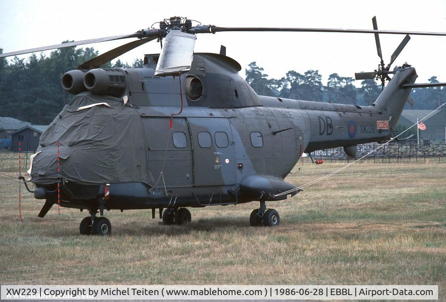 XW229, 1972 Westland Puma HC.1 C/N 1185, From RAF Squadron 230 at the NATO Tactical Air Meet 1986