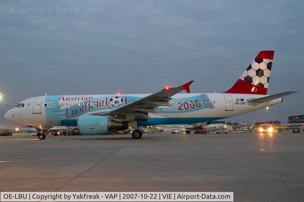 OE-LBU, 2001 Airbus A320-214 C/N 1478, Austrian Airlines Airbus 320 in Euro 2008 colors