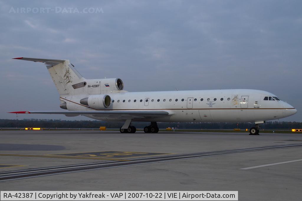 RA-42387, Yakovlev Yak-42D C/N 4520424016436, Yakservice Yakovlev 42