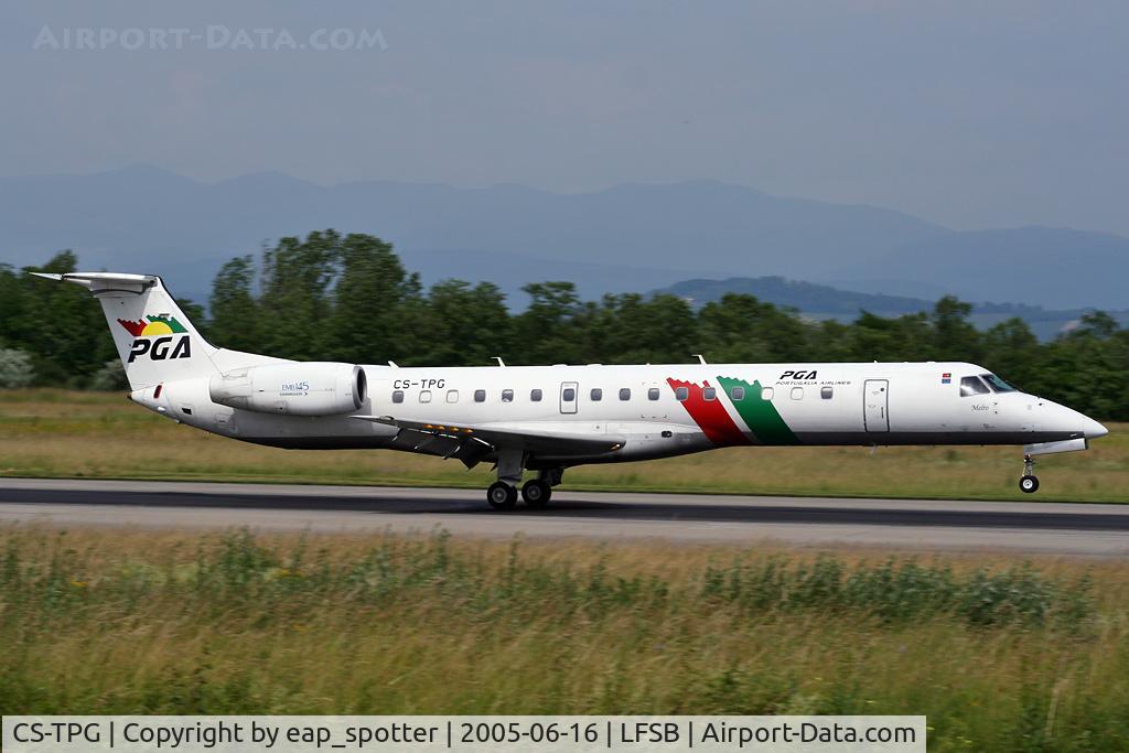CS-TPG, 1997 Embraer EMB-145EP (ERJ-145EP) C/N 145014, landing rwy 16