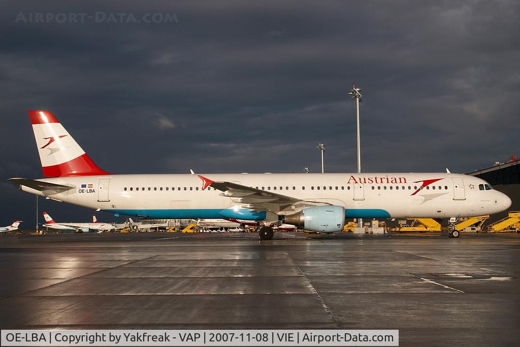 OE-LBA, 1995 Airbus A321-111 C/N 552, Austrian Airlines Airbus 321