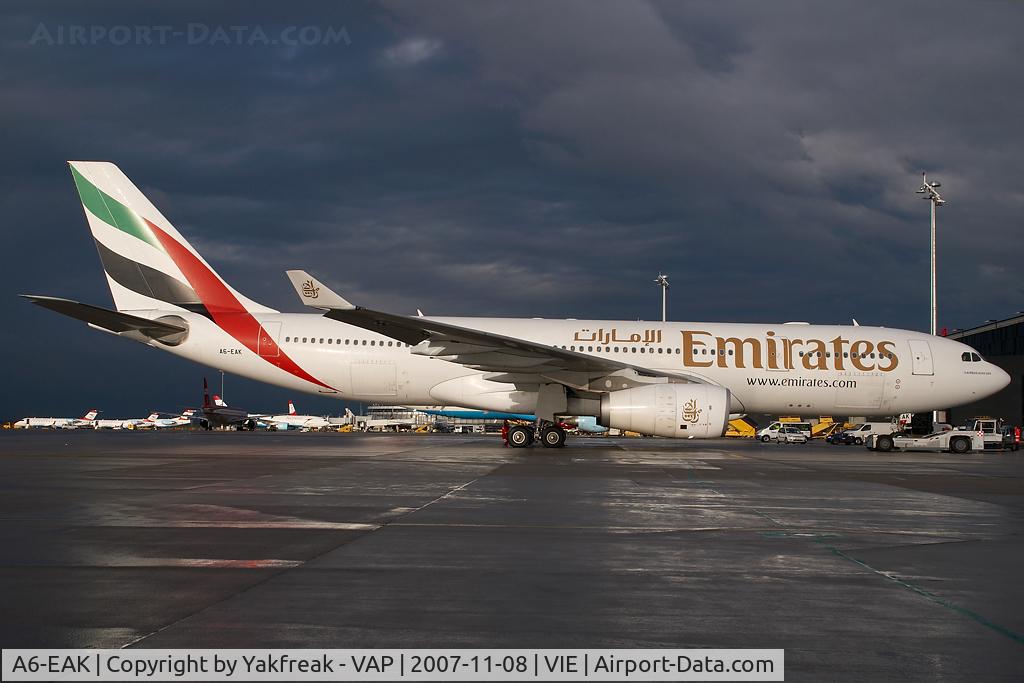 A6-EAK, 2002 Airbus A330-243 C/N 452, Emirates Airbus A330-200