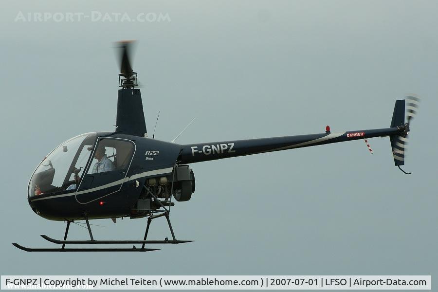 F-GNPZ, Robinson R22 Beta C/N 2209, A the Nancy-Ochey airshow