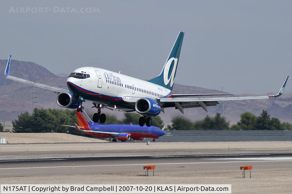 N175AT, 2004 Boeing 737-76N C/N 32652, airTran / 2004 Boeing 737-76N