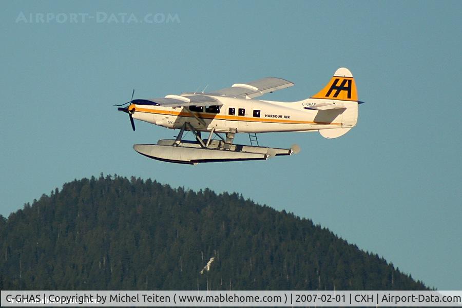 C-GHAS, 1958 De Havilland Canada DHC-3 Otter C/N 284, Seen over Grouse Mountain after take-off from Coal Harbour