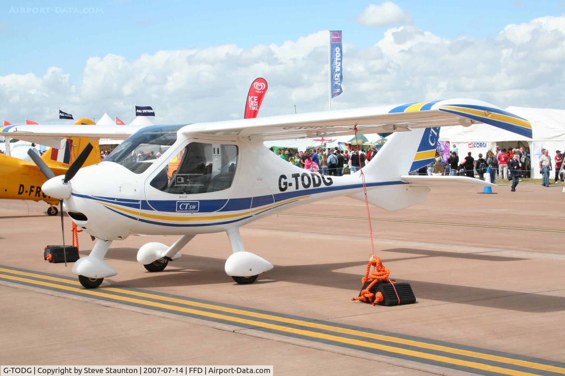 G-TODG, 2007 Flight Design CTSW C/N 8288, Royal International Air Tattoo 2007
