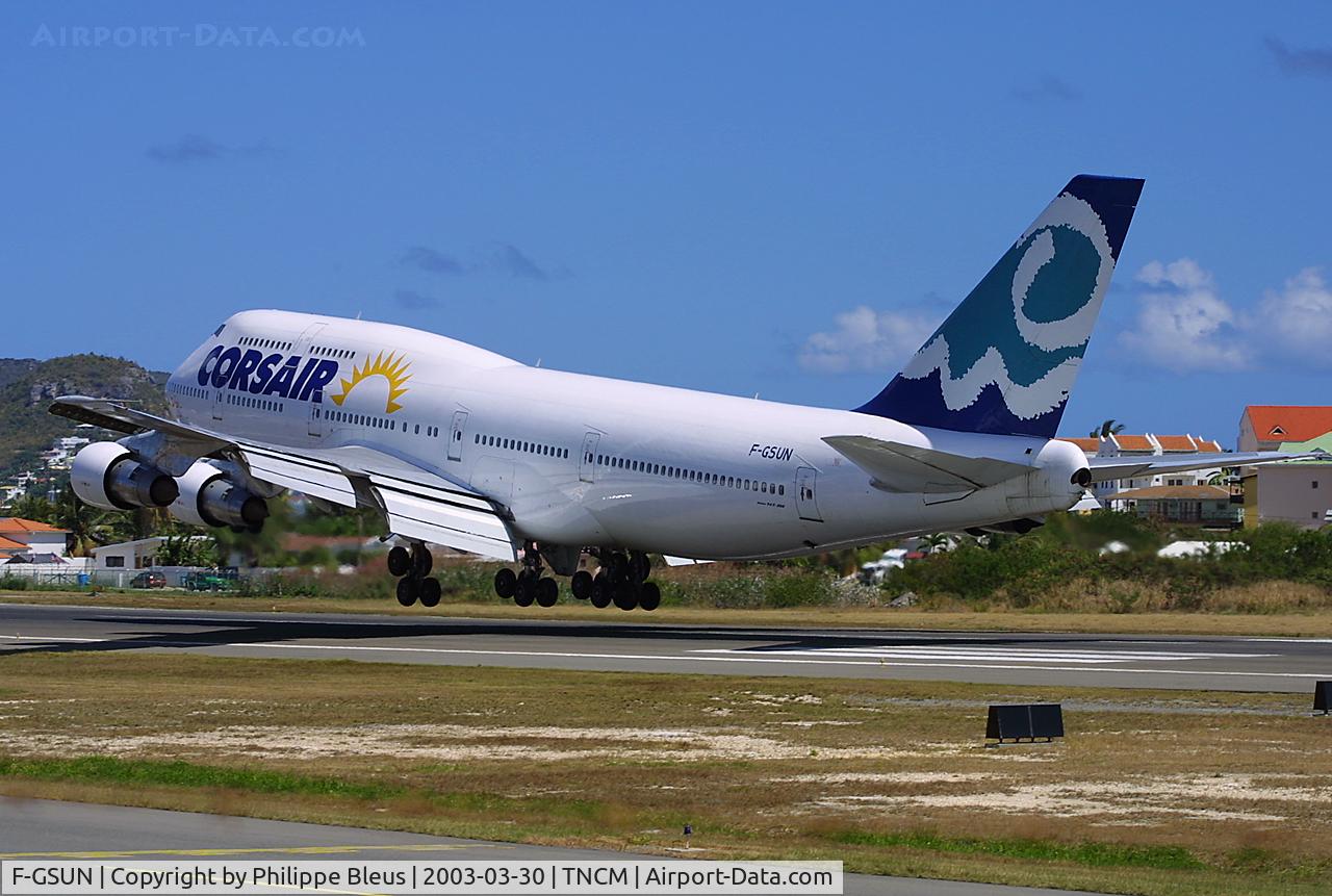 F-GSUN, 1984 Boeing 747-312 C/N 23030, Colorful French heavy about to touchdown on rwy 09 at St Marteen.