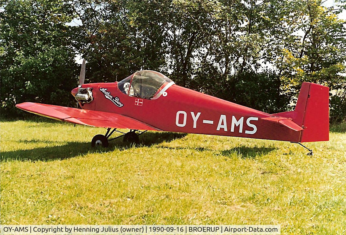 OY-AMS, 1962 Druine D.31 Turbulent C/N 1, On a privat airstrip 55 28 20N 008 58 14E DK