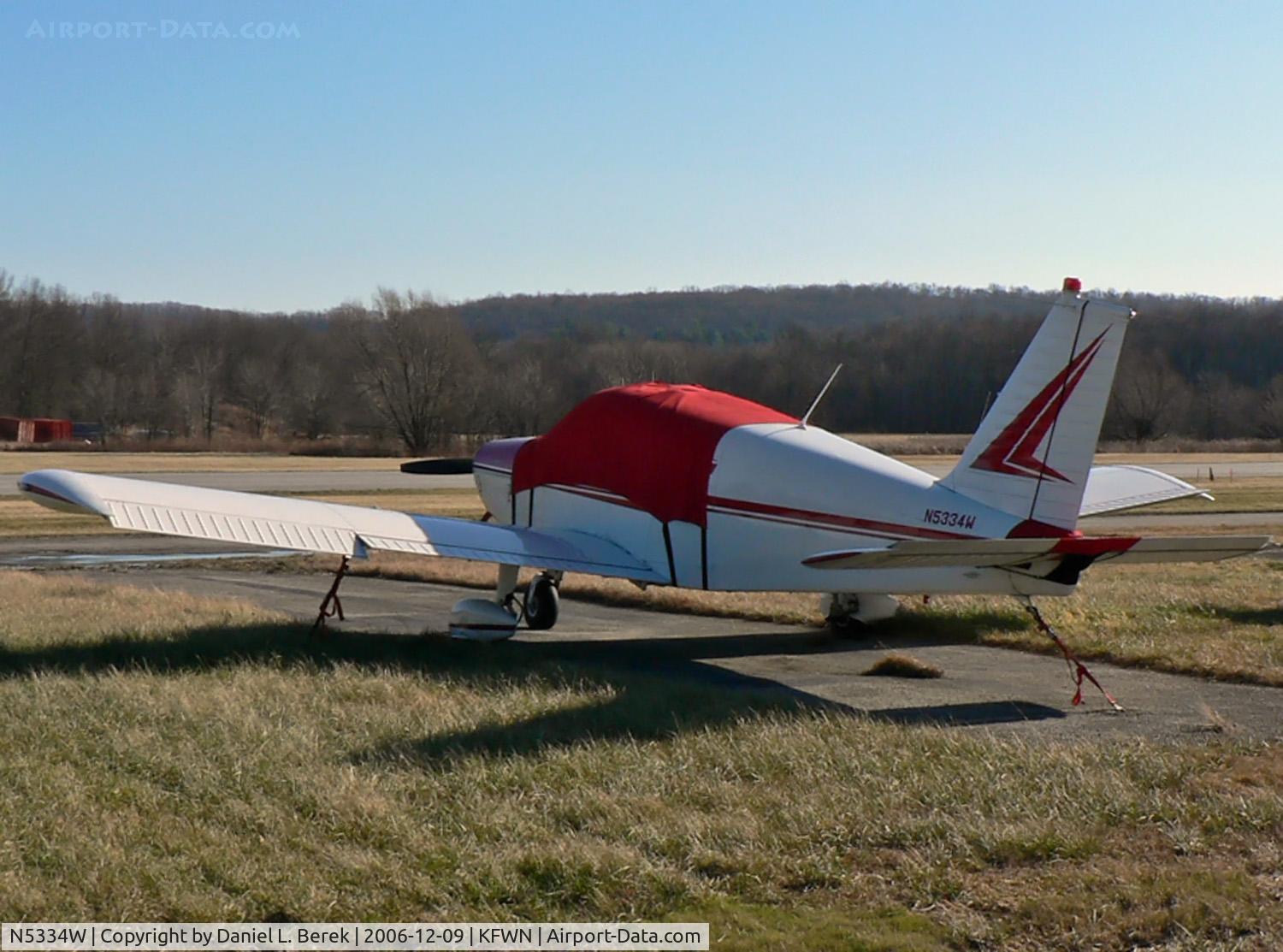 N5334W, 1962 Piper PA-28 C/N 28-391, A well cared-for 1962 Cherokee hibernates on a chilly December evening.