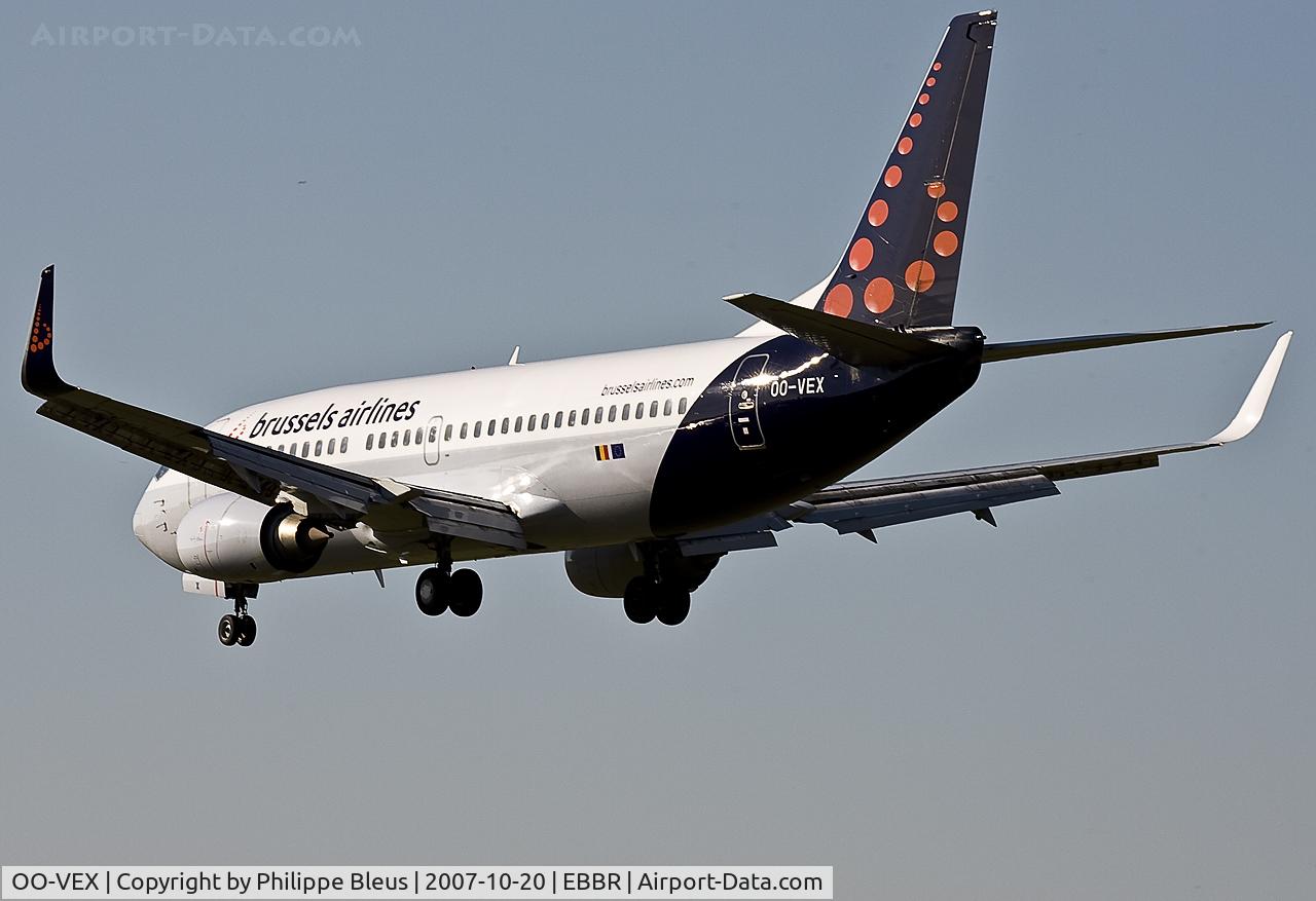 OO-VEX, 1997 Boeing 737-36N C/N 28670, Wingelted -300 on short final rwy 25L in new Brussels Airlines c/s.