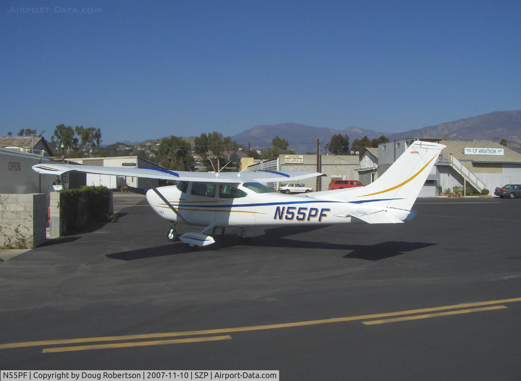 N55PF, 1966 Cessna 182K Skylane C/N 18257888, 1966 Cessna 182K SKYLANE, Continental O-470-S 230 Hp, refueling