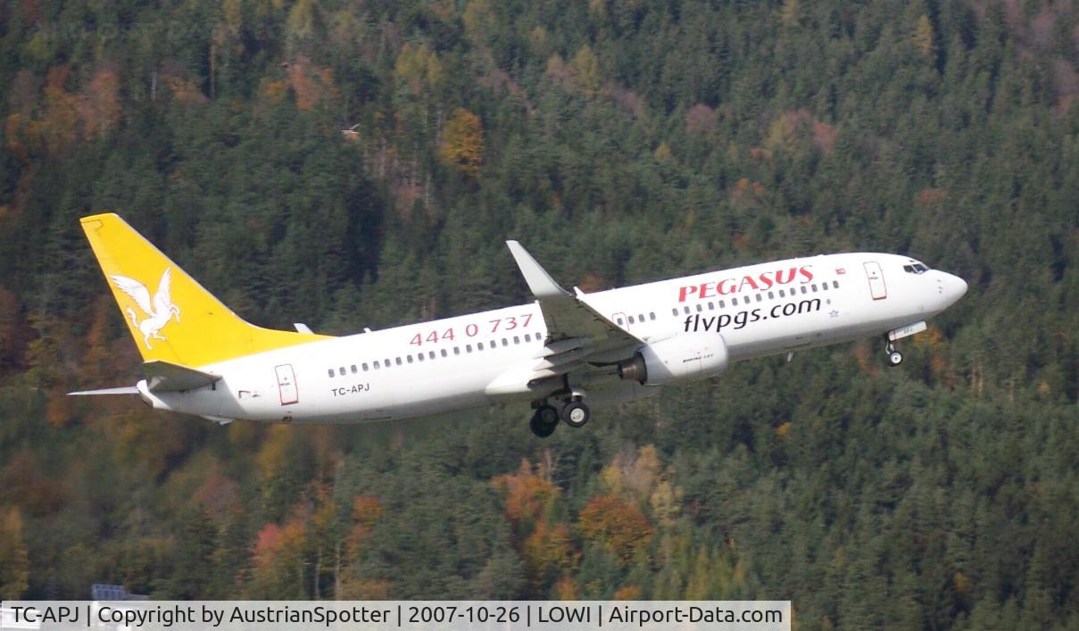 TC-APJ, 2002 Boeing 737-86N C/N 32735, B 737-800