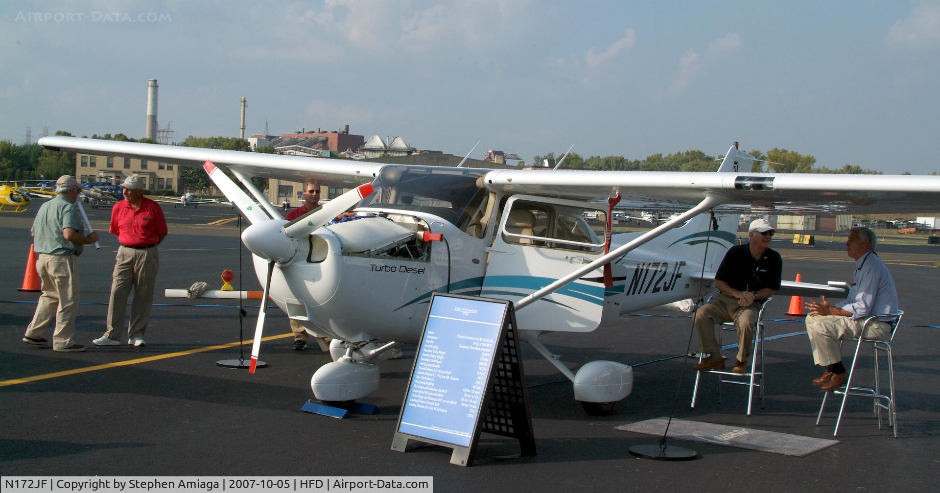 N172JF, Cessna 172S C/N 172S10507, At the AOPA Expo...