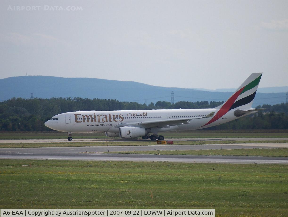 A6-EAA, 2000 Airbus A330-243 C/N 348, Emirates