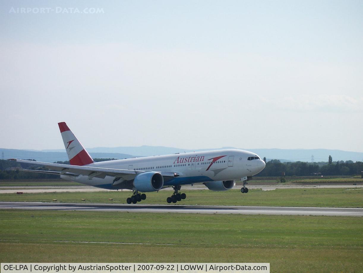 OE-LPA, 1997 Boeing 777-2Z9/ER C/N 28698, Austrian