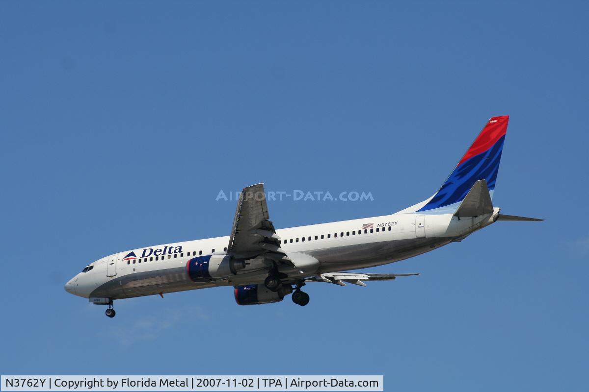 N3762Y, 2001 Boeing 737-832 C/N 30817, Delta