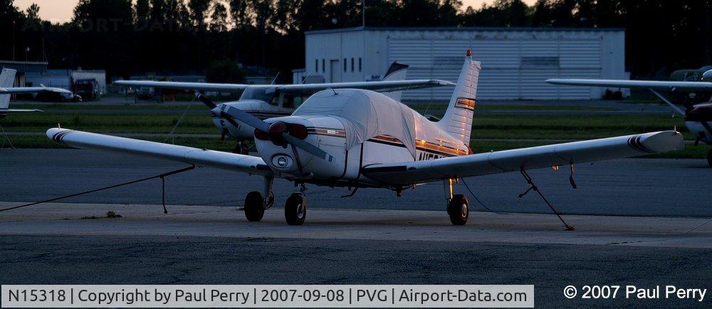 N15318, 1972 Piper PA-28-140 C/N 28-7325036, Pretty picture as the light fades