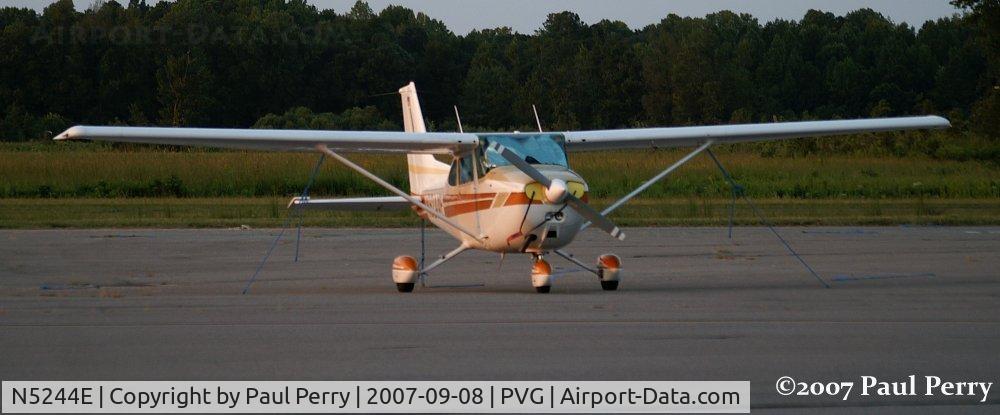 N5244E, 1978 Cessna 172N C/N 17271794, Hanging out on the transient ramp