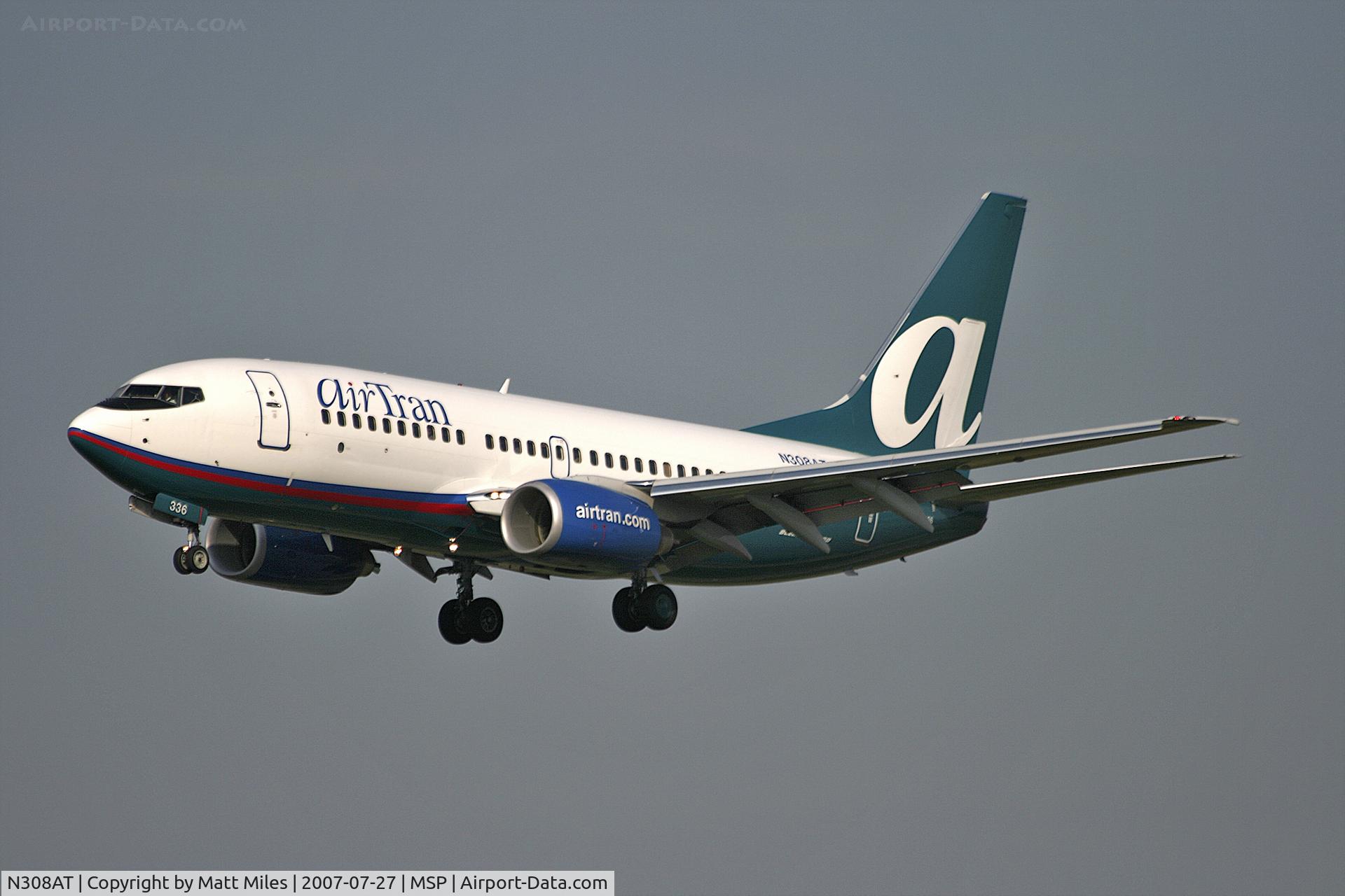 N308AT, 2006 Boeing 737-7BD C/N 35109, short final for 30L at MSP