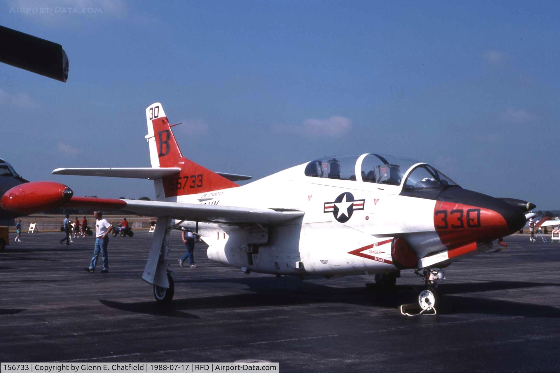 156733, North American T-2C Buckeye C/N 318-48, T-2C at the air show