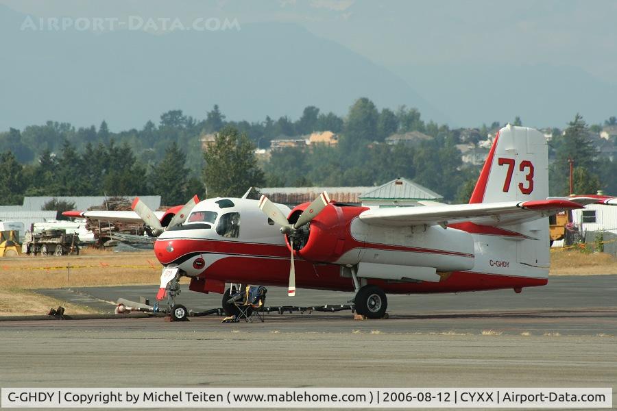 C-GHDY, 1957 Grumman (Conair) S-2 Firecat (G-89) C/N 029 (136465 MSN 374), Firefighter aircraft from Conair at the 2006 Abbotsford Airshow