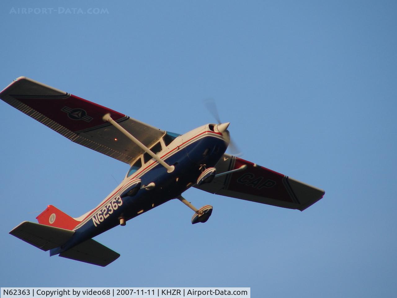 N62363, 1981 Cessna 172P C/N 17275258, Civil Air Patrol taking off in New Roads