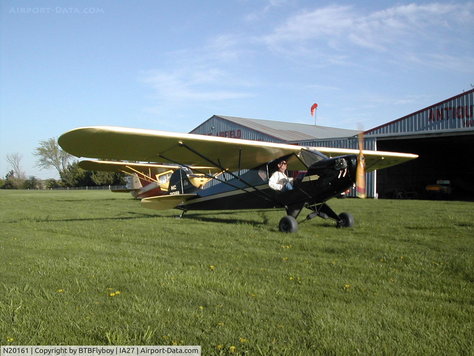 N20161, 1938 Piper J-2 C/N 1961, Getting ready to go take some air to air of the J-2