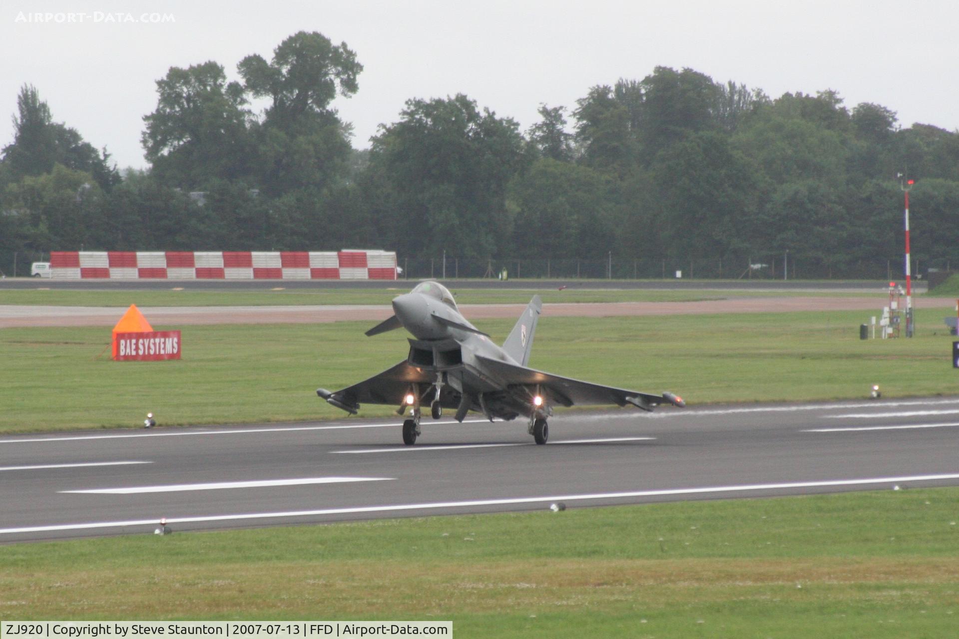 ZJ920, 2005 Eurofighter EF-2000 Typhoon FGR4 C/N 0067/BS011, Royal International Air Tattoo 2007