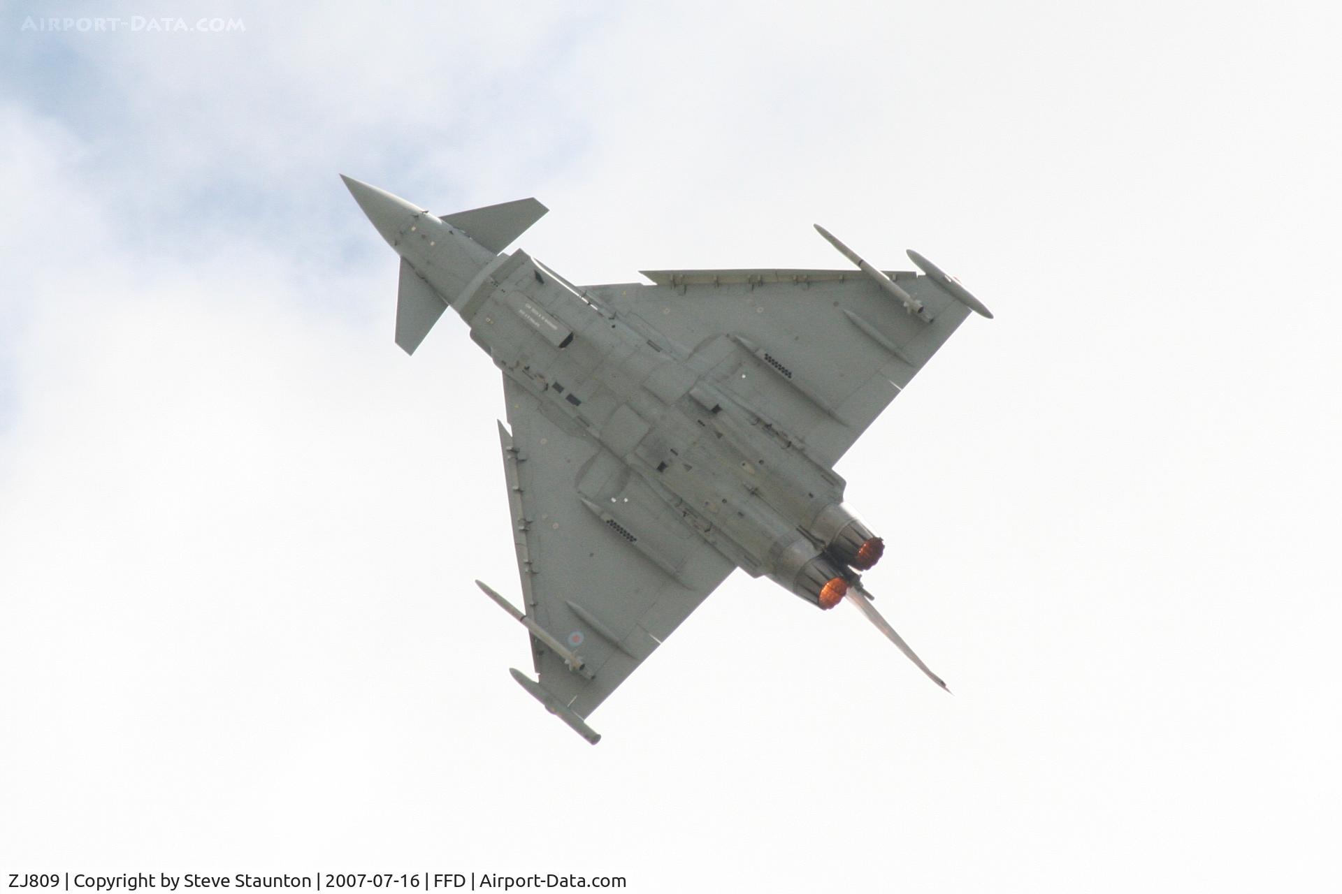 ZJ809, Eurofighter EF-2000 Typhoon T1 C/N 0032/BT010, Royal International Air Tattoo 2007