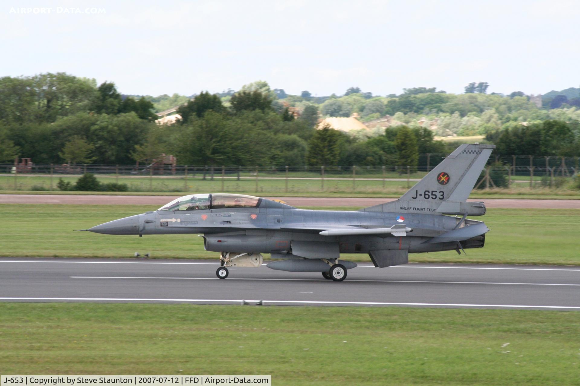 J-653, Fokker F-16B Fighting Falcon C/N 6E-18, Royal International Air Tattoo 2007