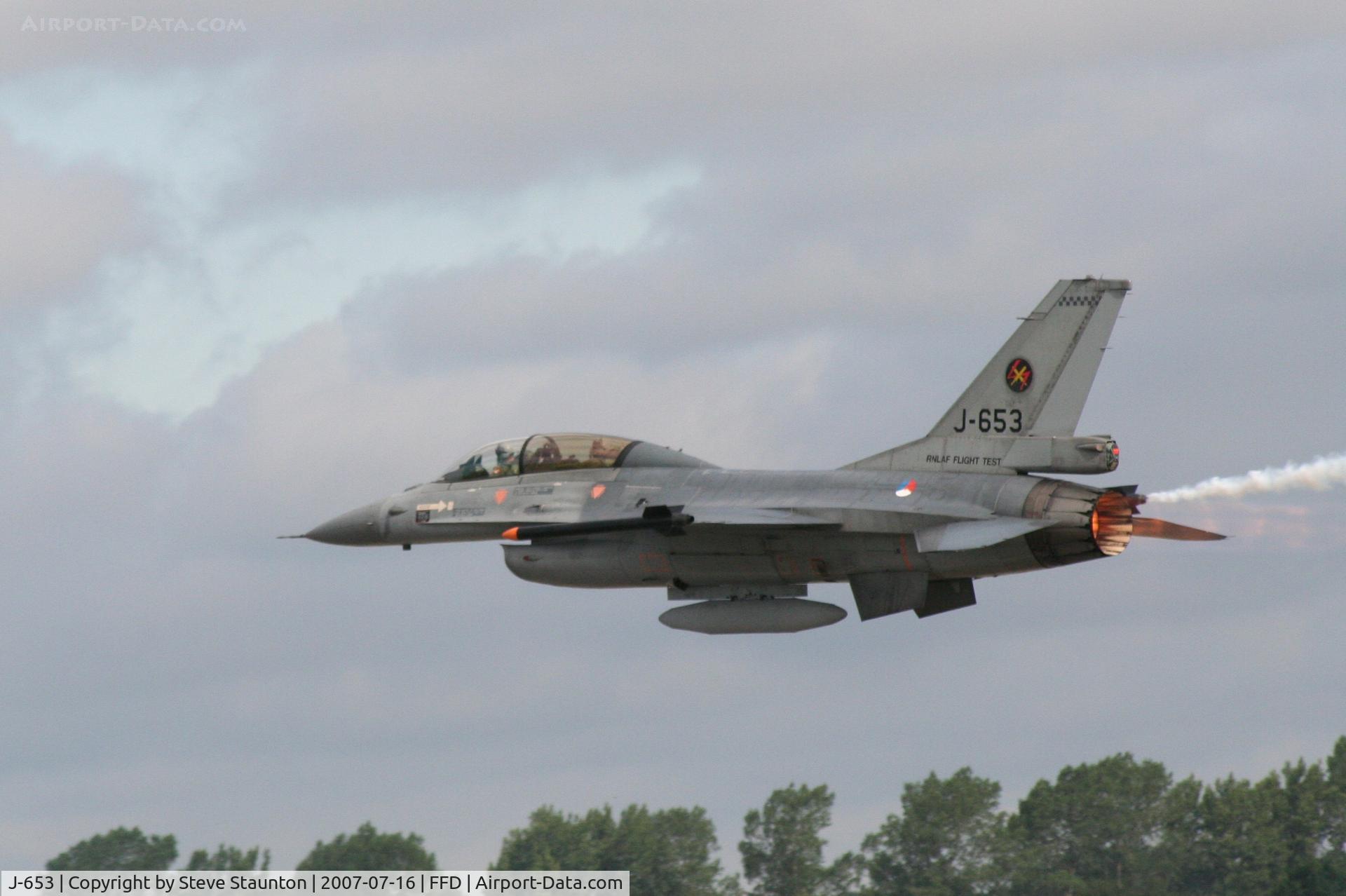 J-653, Fokker F-16B Fighting Falcon C/N 6E-18, Royal International Air Tattoo 2007