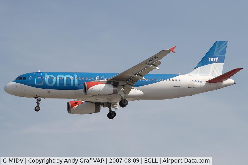 G-MIDV, 2000 Airbus A320-232 C/N 1383, BMI A320