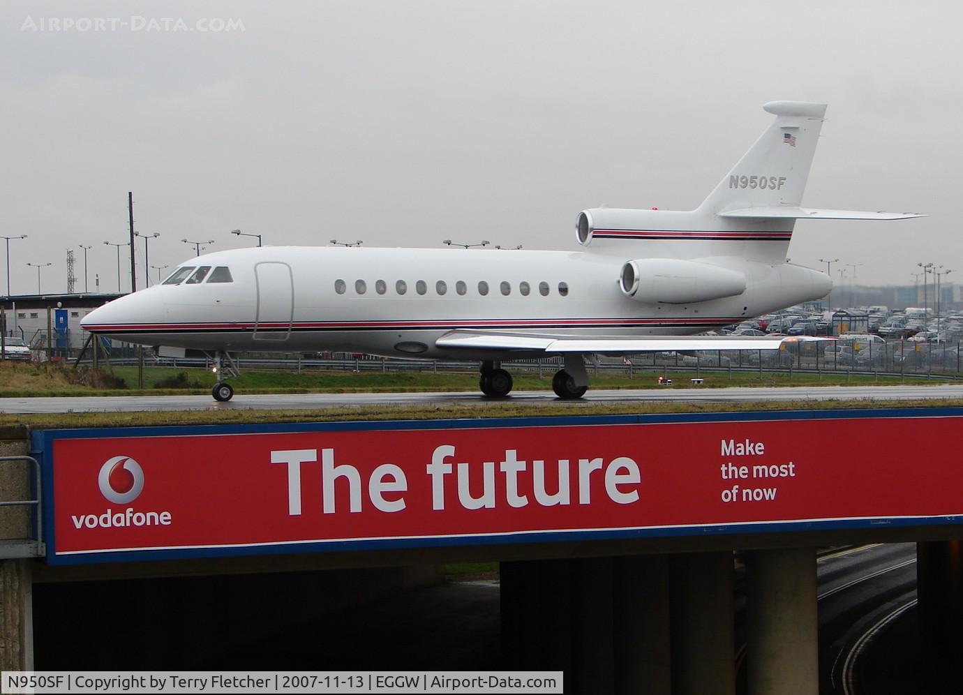 N950SF, 1988 Dassault-Breguet Falcon 900 C/N 50, Another fuel stop at luton