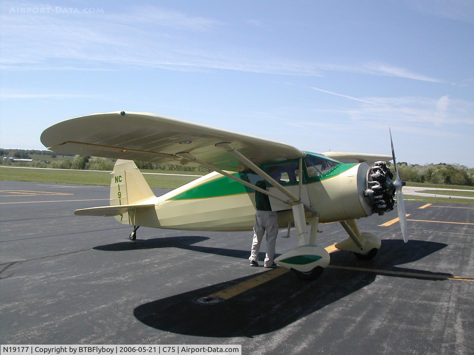 N19177, 1938 Fairchild 24 J C/N 3501, Fuel stop at Lacon, IL during delivery flight from Huntington, IN to Antique Airfield near Blakesburg, IA