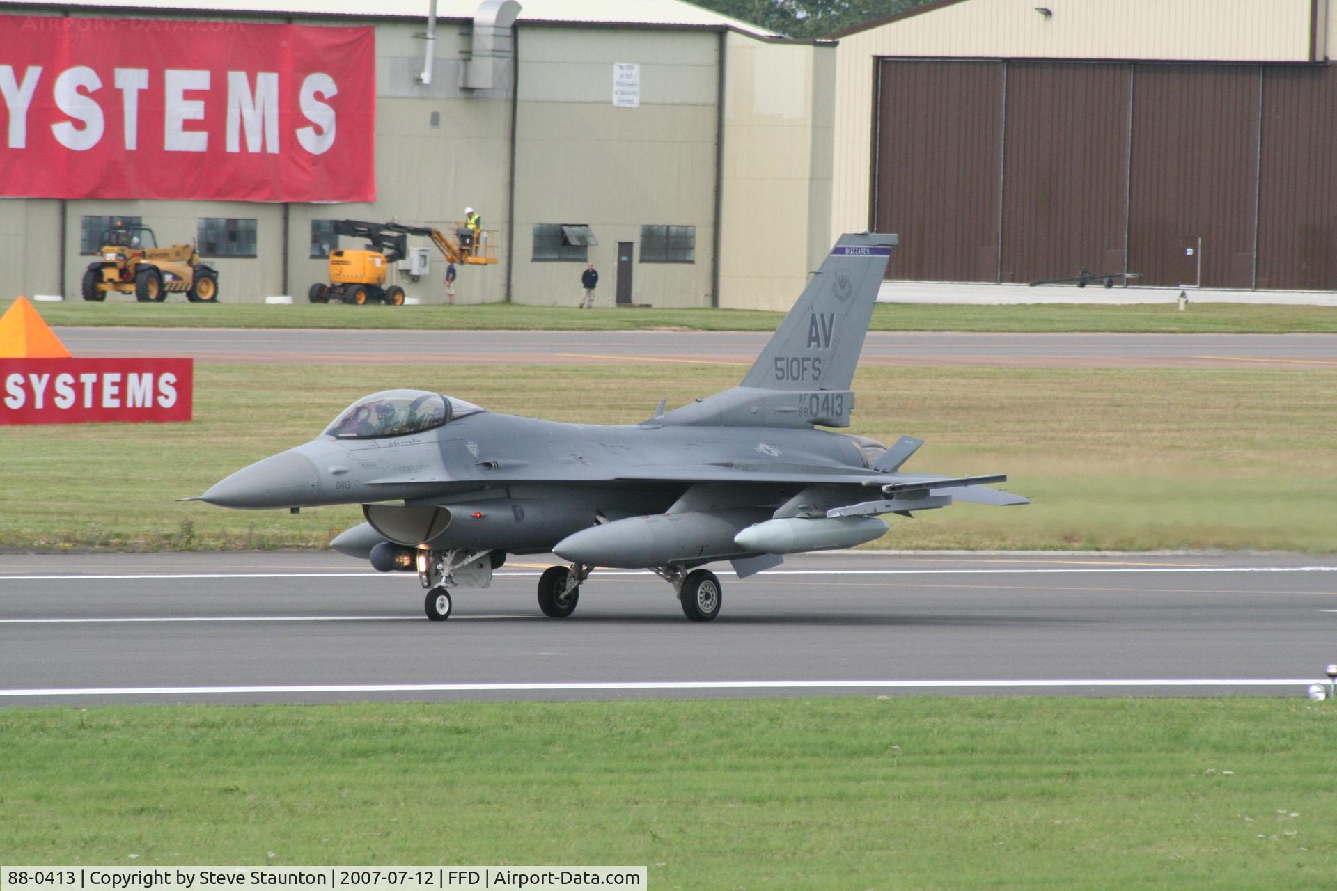 88-0413, 1988 General Dynamics F-16C Fighting Falcon C/N 1C-15, Royal International Air Tattoo 2007