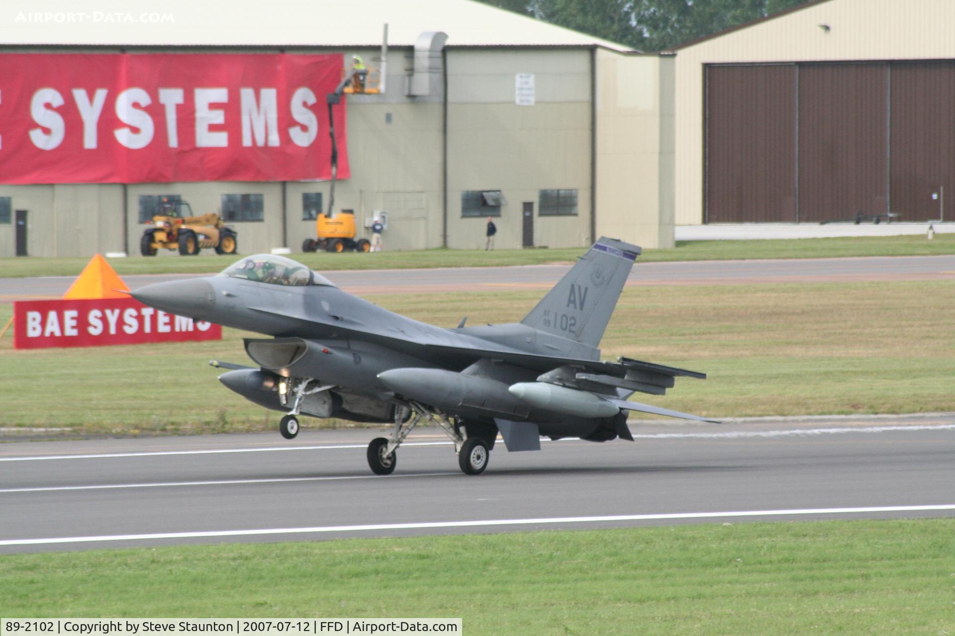 89-2102, 1989 General Dynamics F-16CG Night Falcon C/N 1C-255, Royal International Air Tattoo 2007