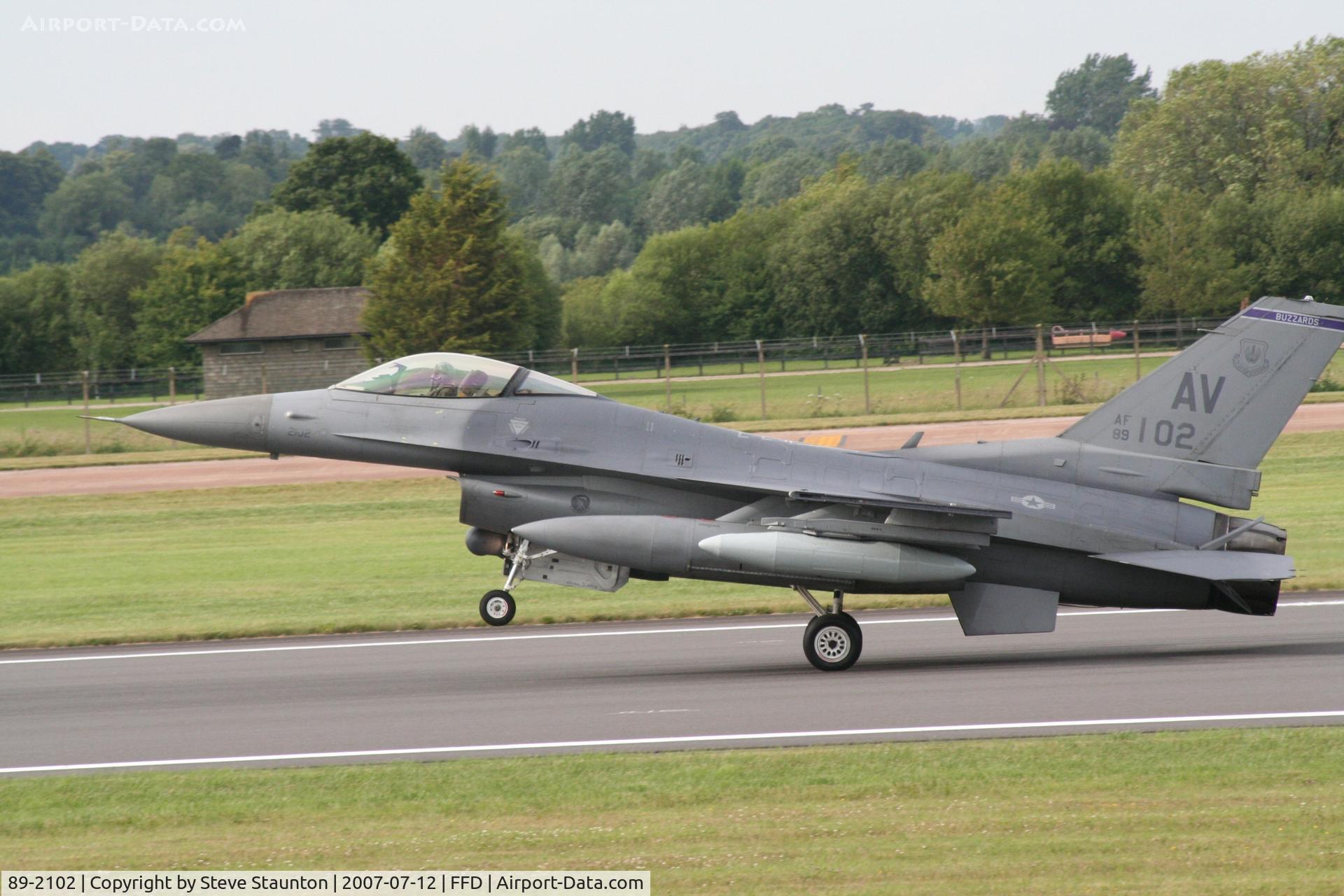 89-2102, 1989 General Dynamics F-16CG Night Falcon C/N 1C-255, Royal International Air Tattoo 2007