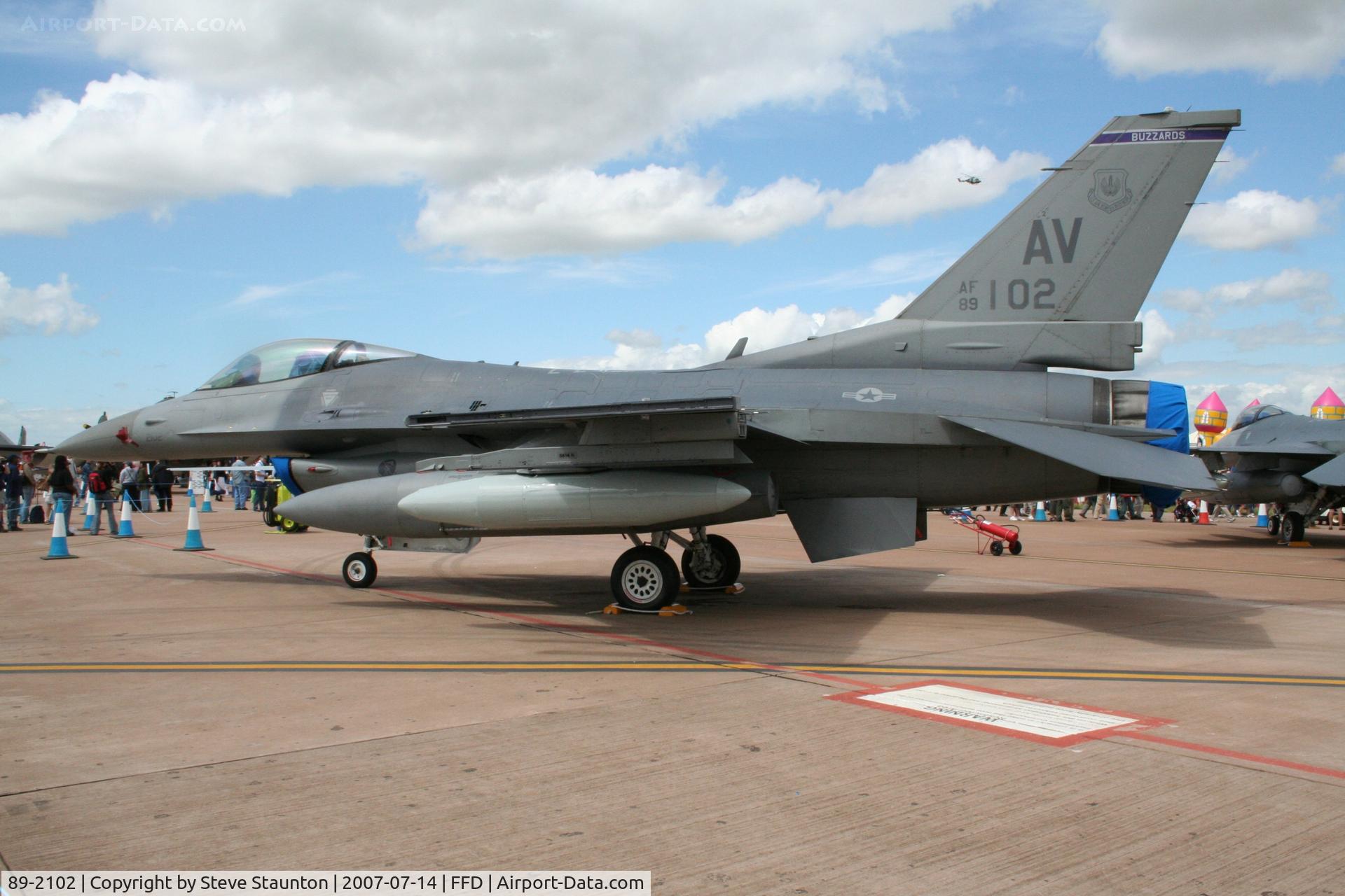 89-2102, 1989 General Dynamics F-16CG Night Falcon C/N 1C-255, Royal International Air Tattoo 2007