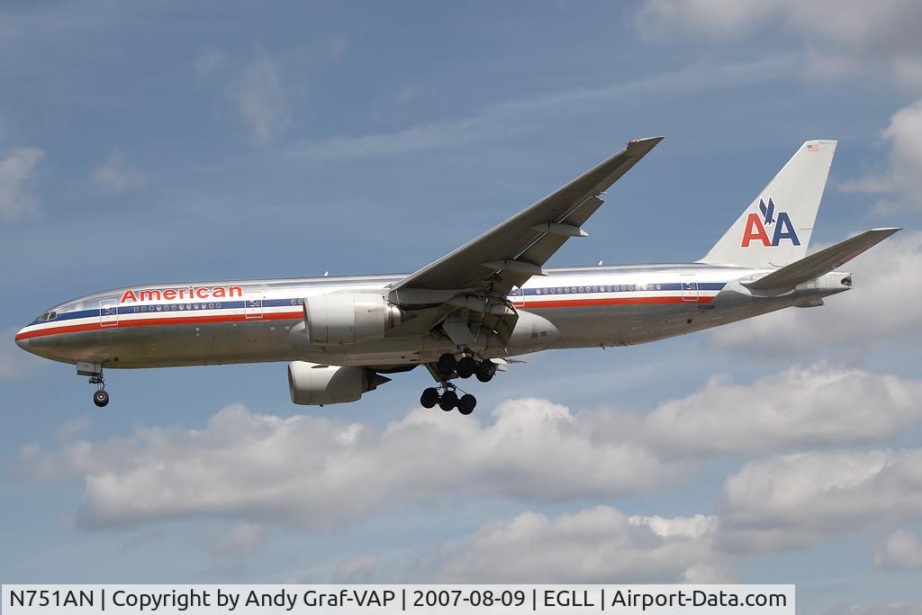 N751AN, 2001 Boeing 777-223 C/N 30798, American Airlines 777-200